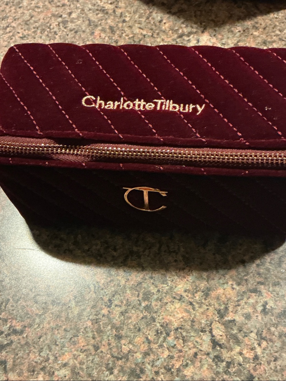 Charlotte Tilbury Makeup Bag of Dreams Mini - Picture 3 of 5